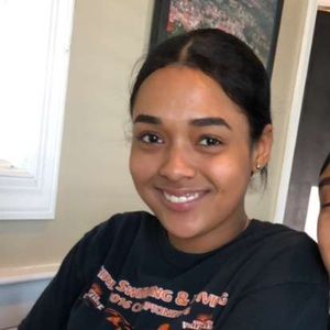 Meet your Posher, Janivelys